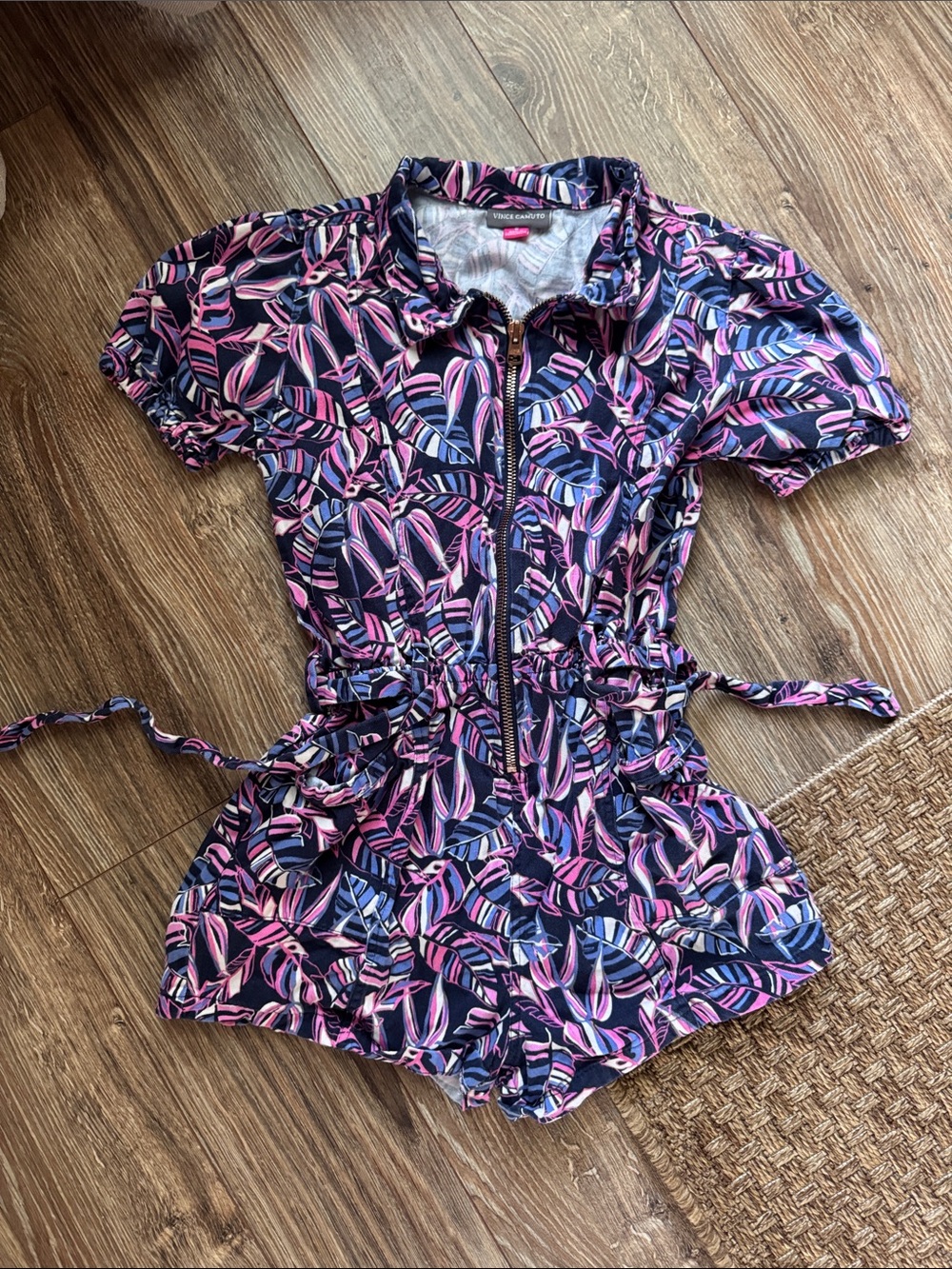 Vince Camuto Little Girls Size 7 Navy Romper with Pink Leaf Print